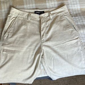 O'Neil flat front 32"